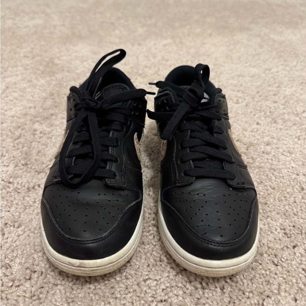 Nike Dunk Low Black Sneakers with Textured Design US Size 7 - Picture 2 of 4